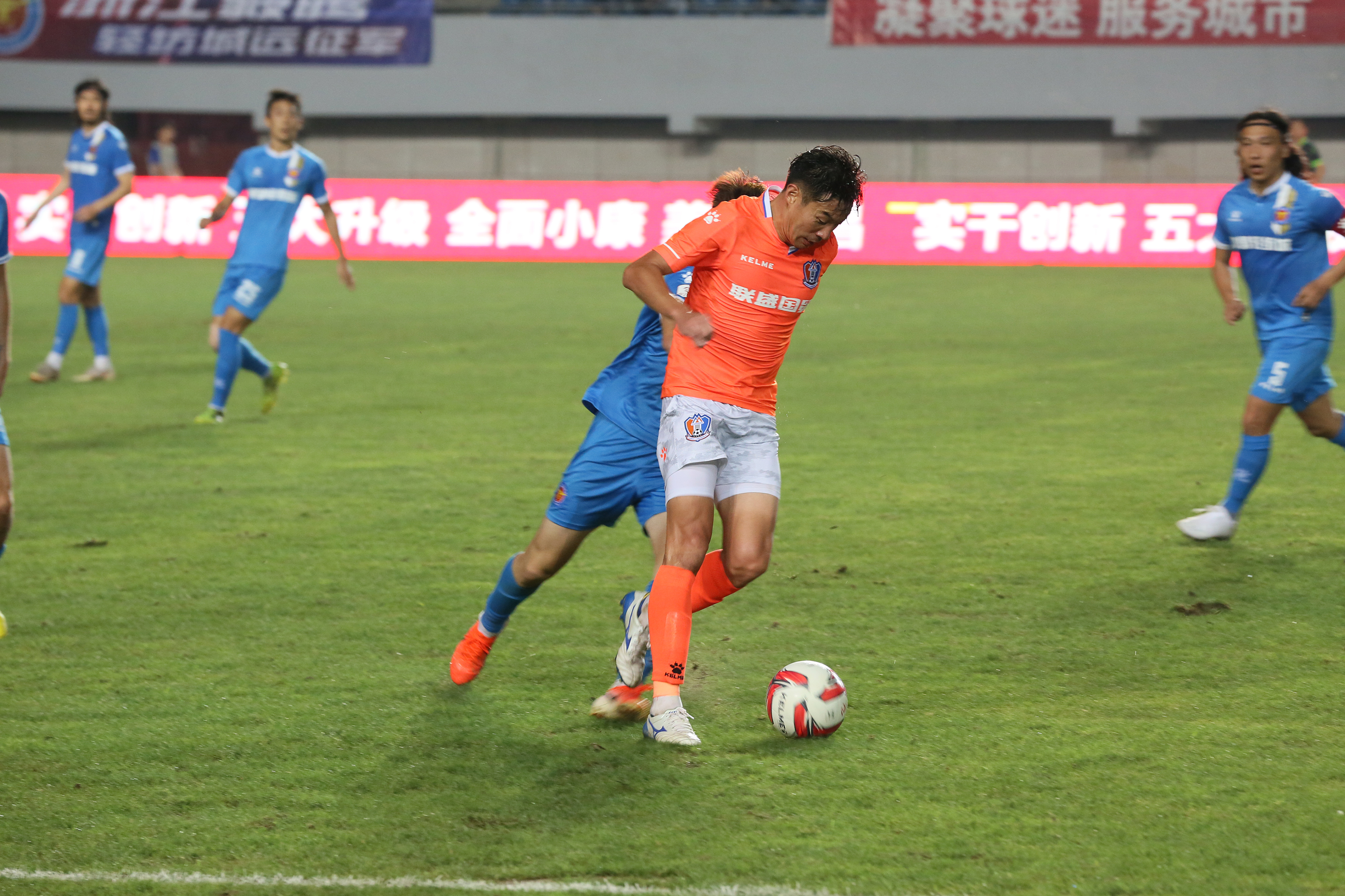 毅腾球员因违规受罚，影响球队士气的简单介绍