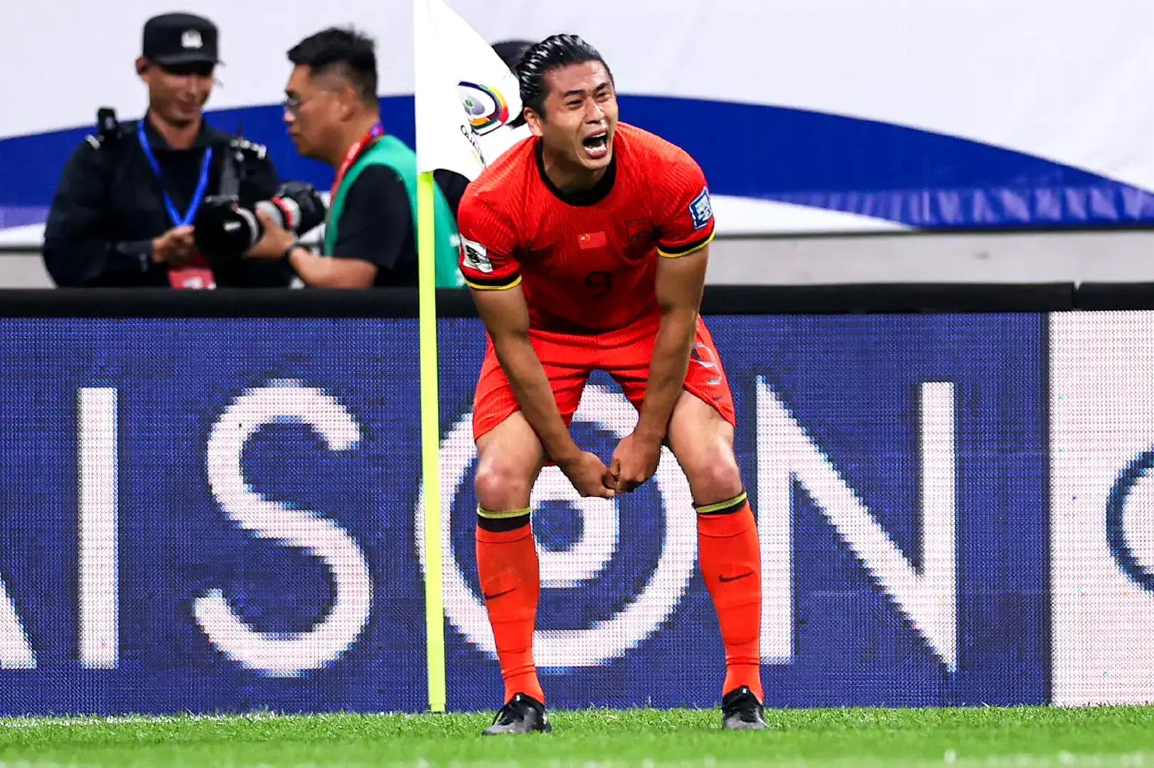 球星表现抢眼，团队配合出色获得胜利的简单介绍