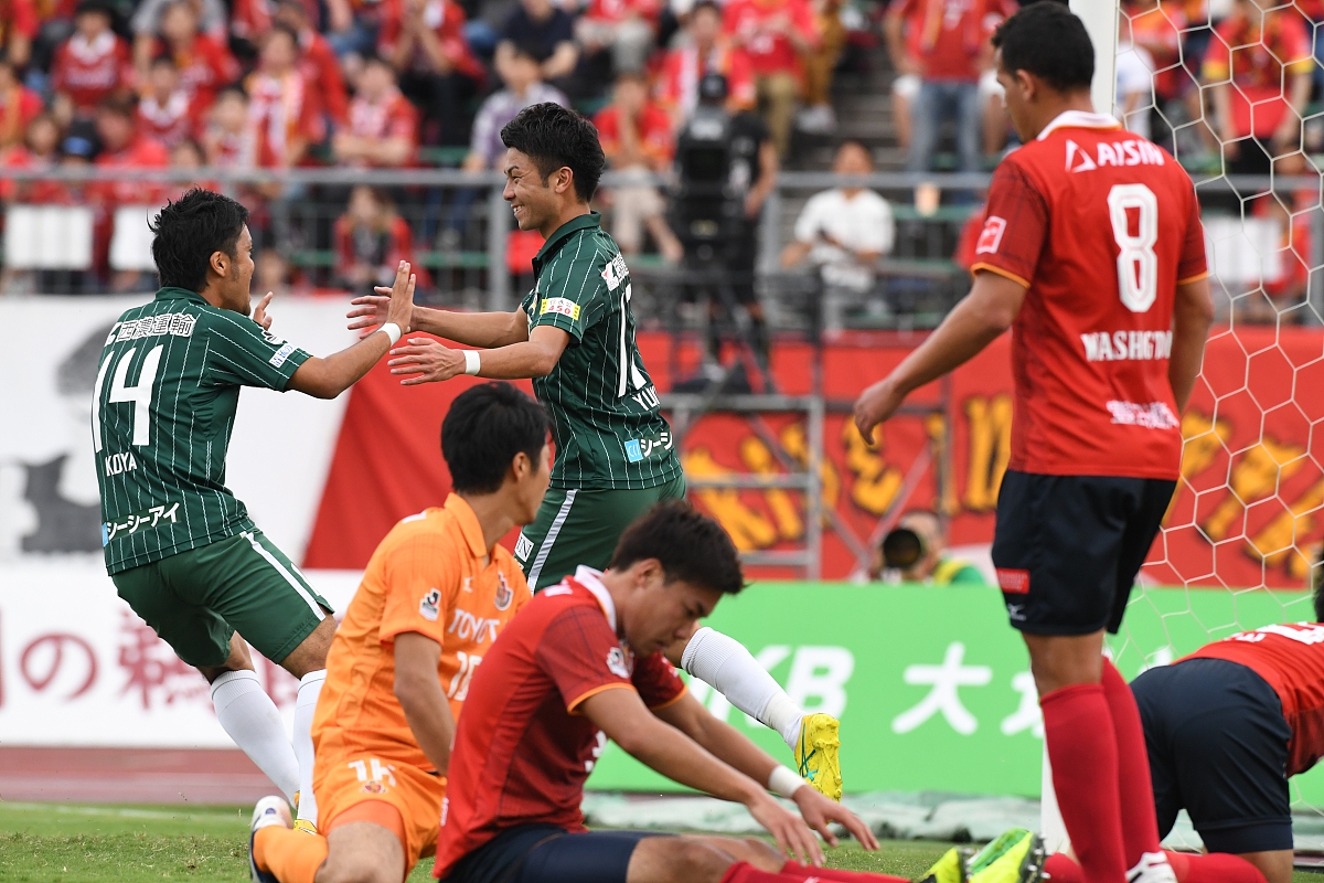 英格兰国家队主帅索斯盼球队在亚洲杯获得好成绩的简单介绍