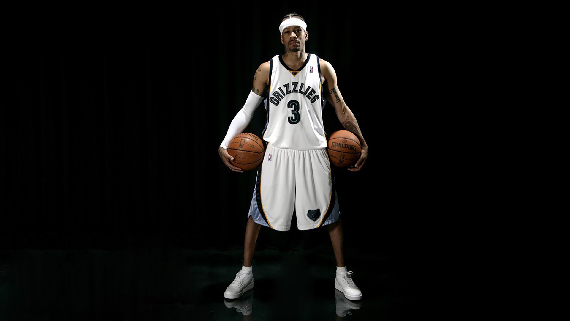 詹姆斯在篮网比赛中比赛规则变更，比赛规则变更引发热议！赢得满堂喝彩